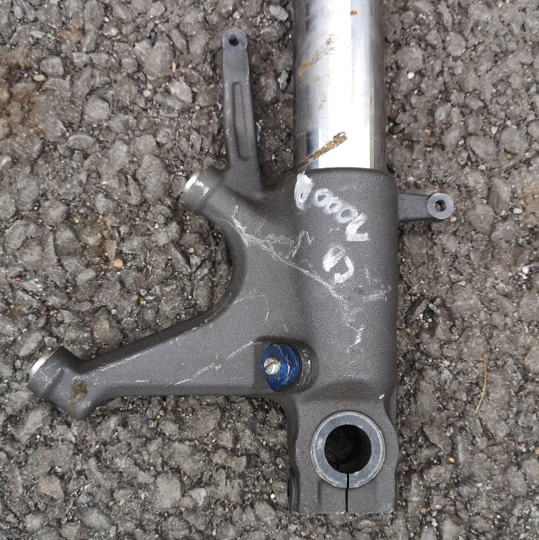 Pravý spodek přední vidlice Honda CB 1000R R.V. 2008 - 2