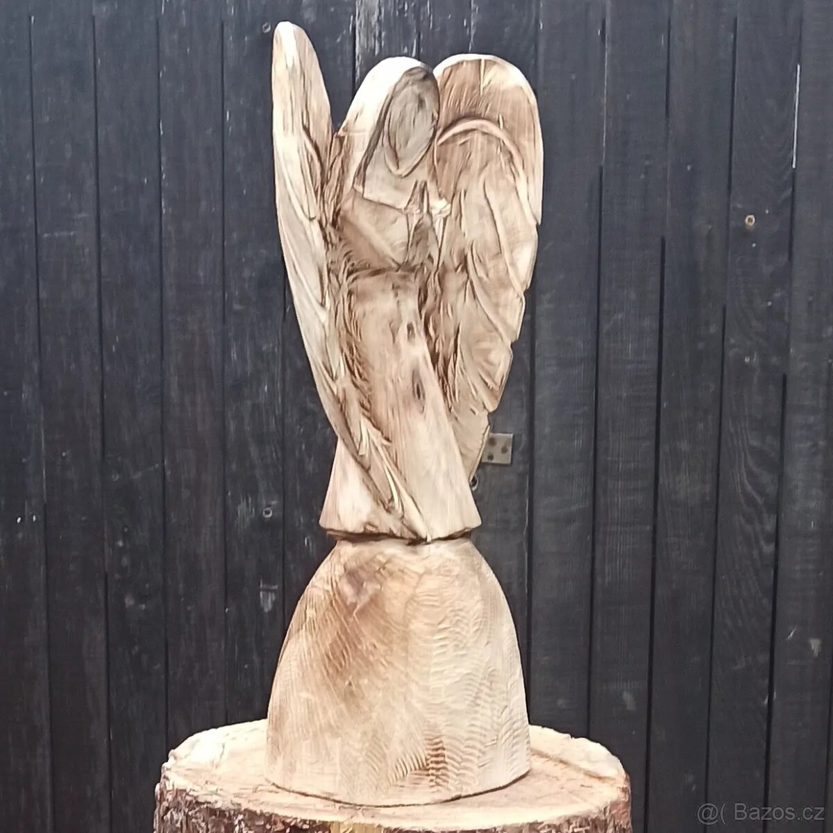 Zahradní dekorace anděl motorovou pilou - 2