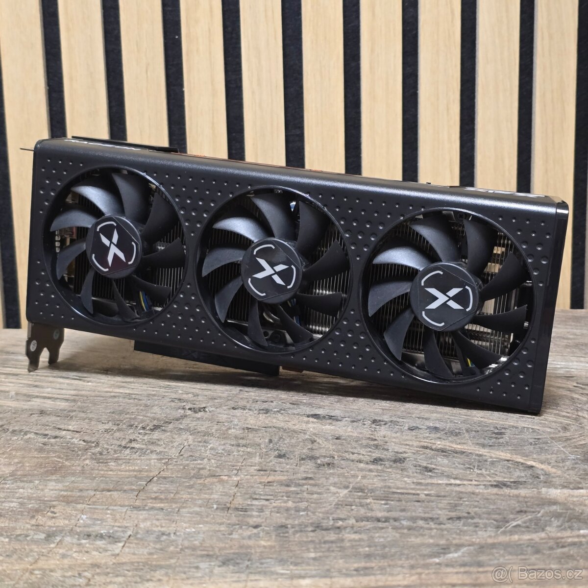 XFX AMD Radeon RX 6600XT Speedster QICK 308 8GB - 2