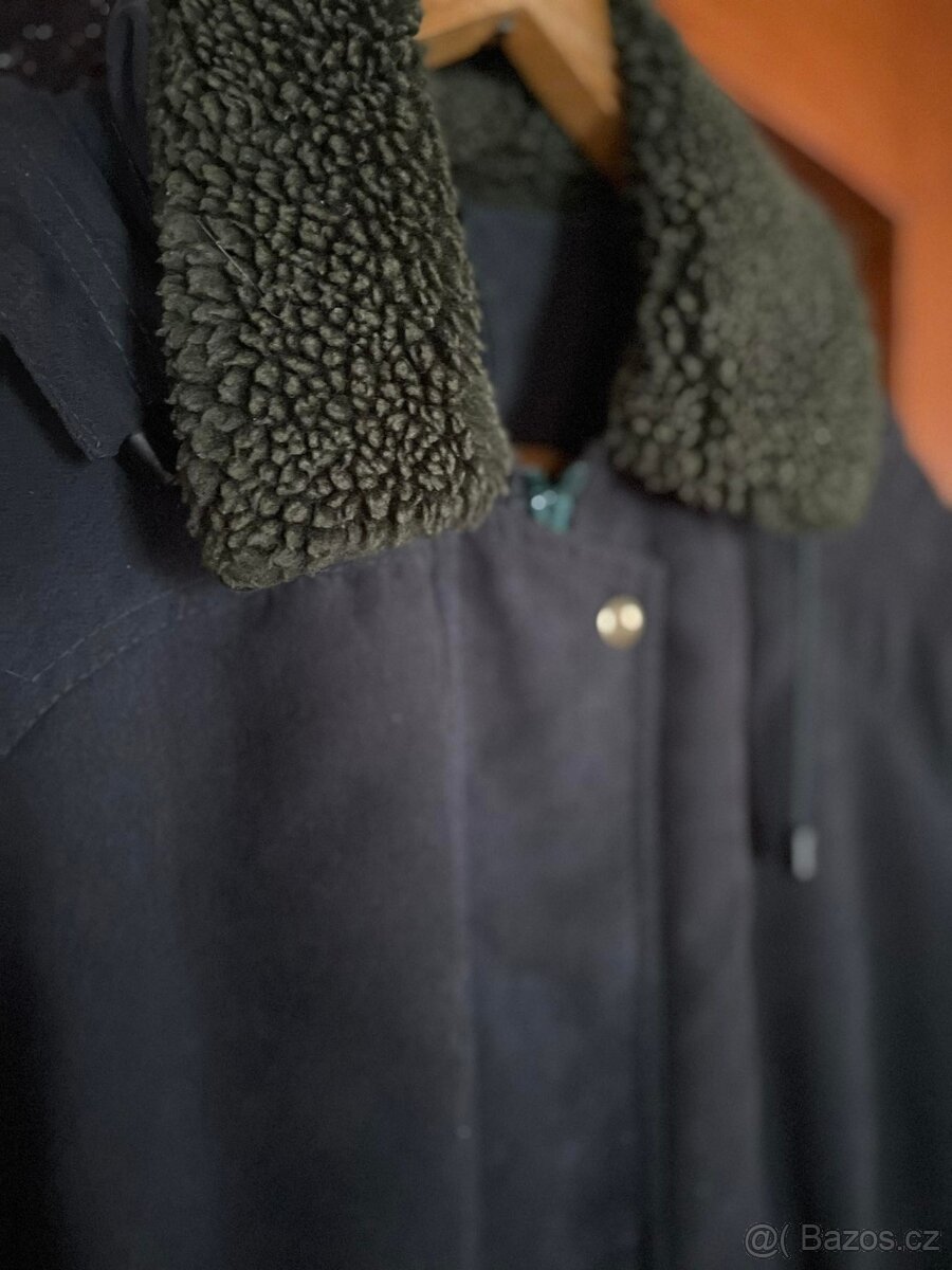 Bunda Dámská Zimní s Kapucou - 2