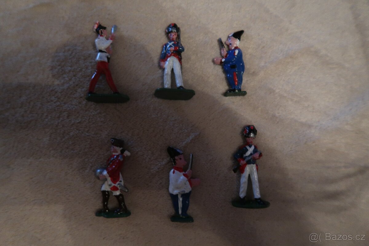 CÍNOVÍ VOJÁČCI - cínové figurky - - 2