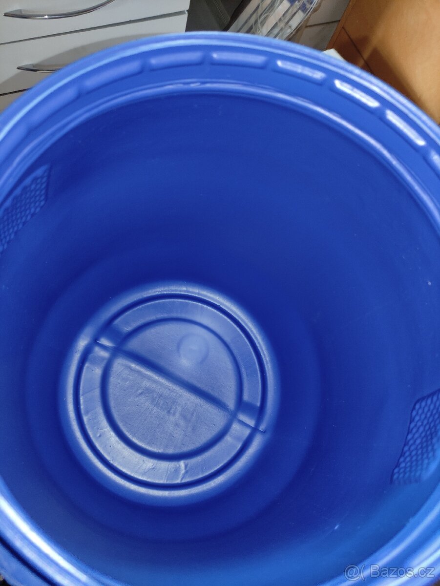 Plastový sud 20L - 2