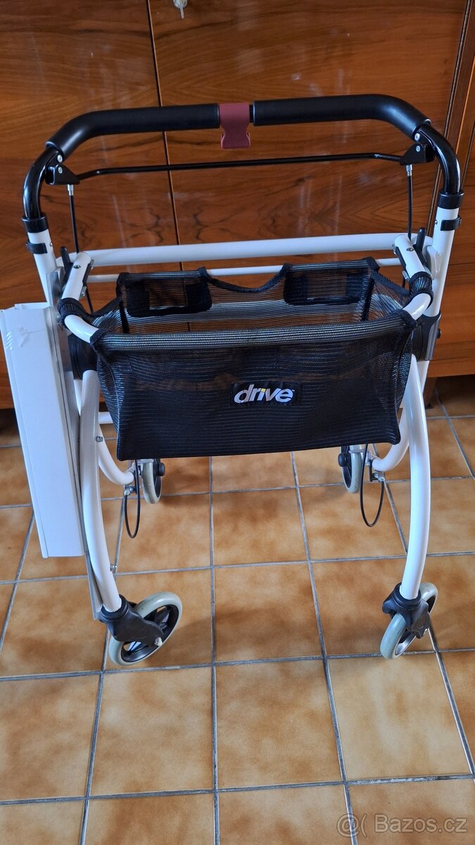 Chodítko pro seniory - 2