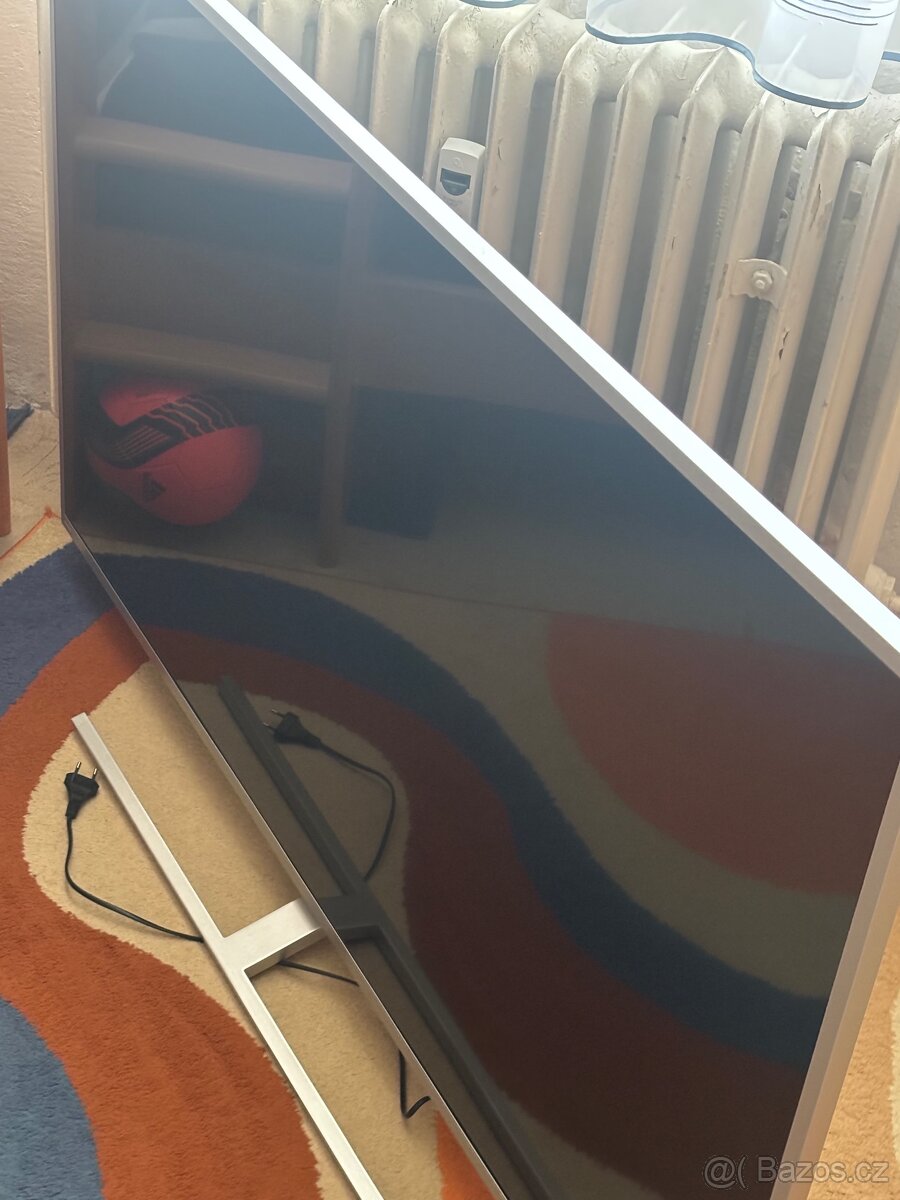 58” Philips Ambilight – funkční, ale s vadami – levně - 2