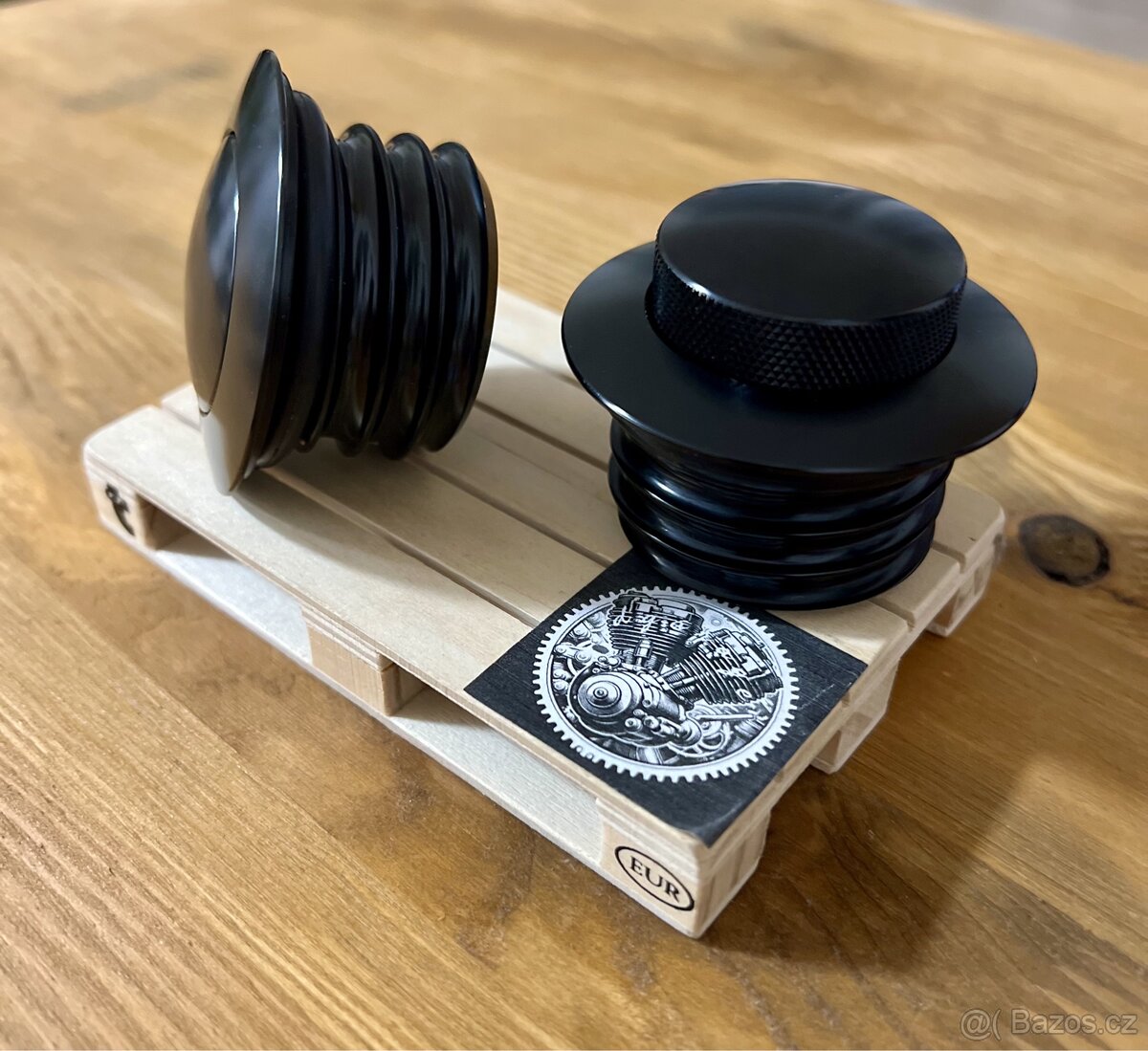 Víčko nádrže Harley-Davidson - 2