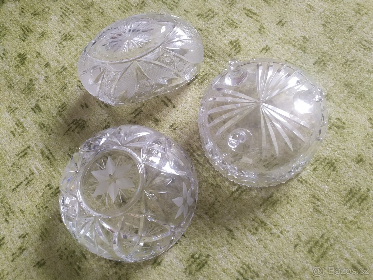 Polobroušené skleněné mísy - 2