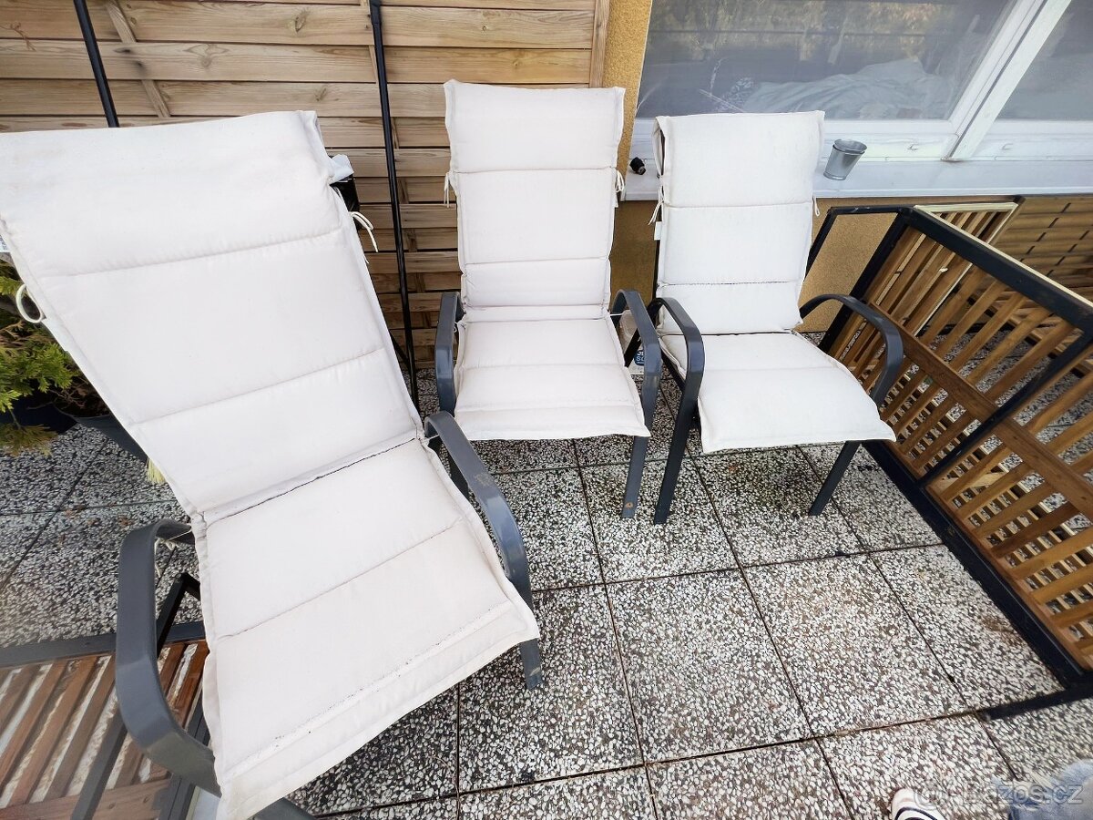3 balkonové/zahradní židle s potahy - 2