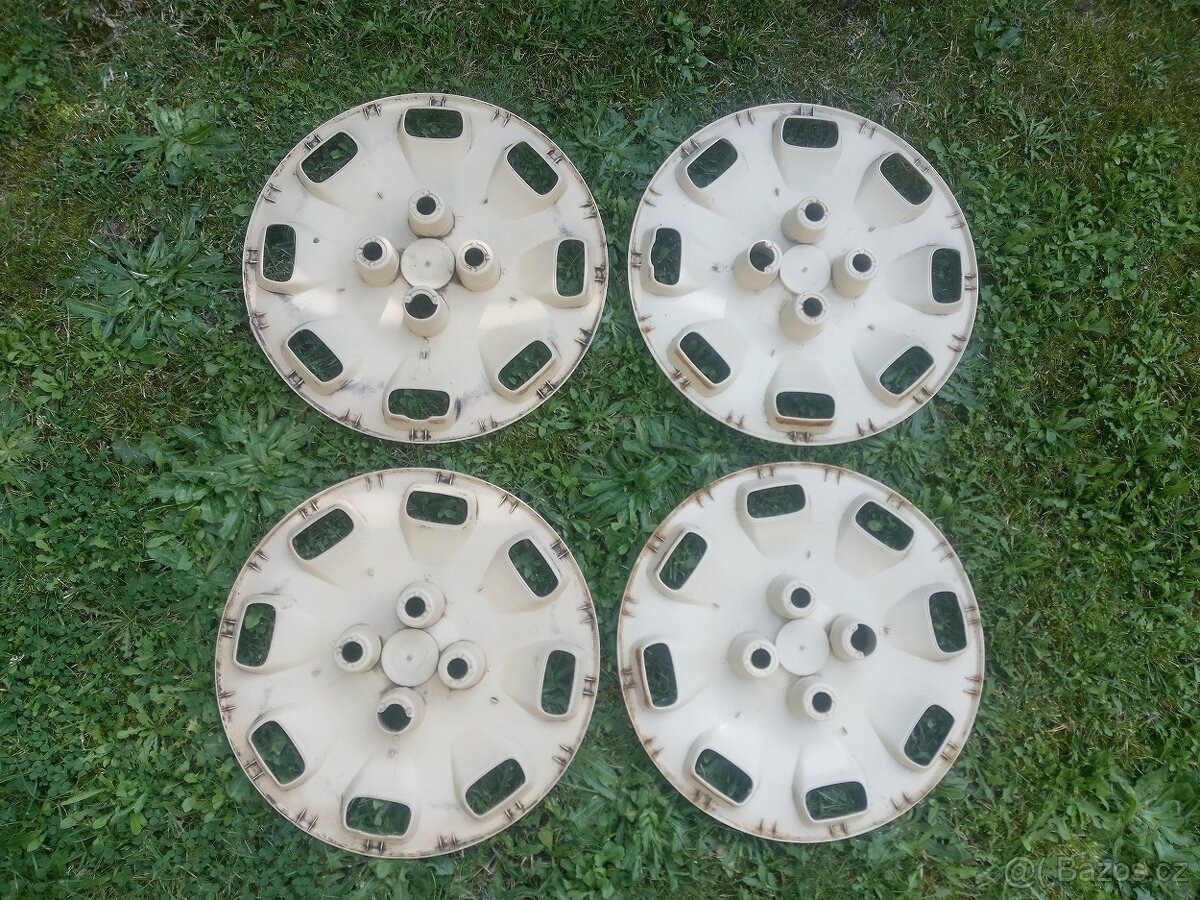 Fiat orig.poklice13"(limit.serie). - 2