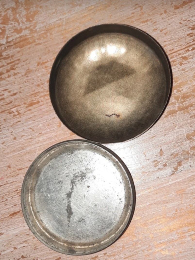 Plechová krabička od vazeliny - 2