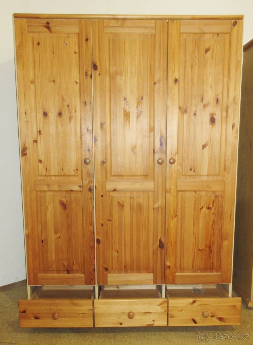 Borovicová šatní skříň se šuplíky - polomasiv - 2