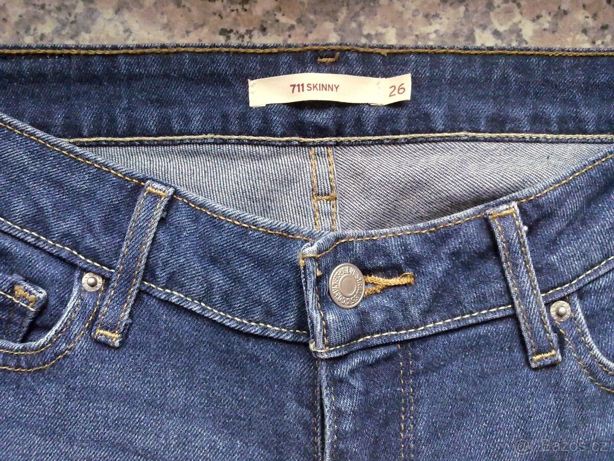 Levis 711 - 2