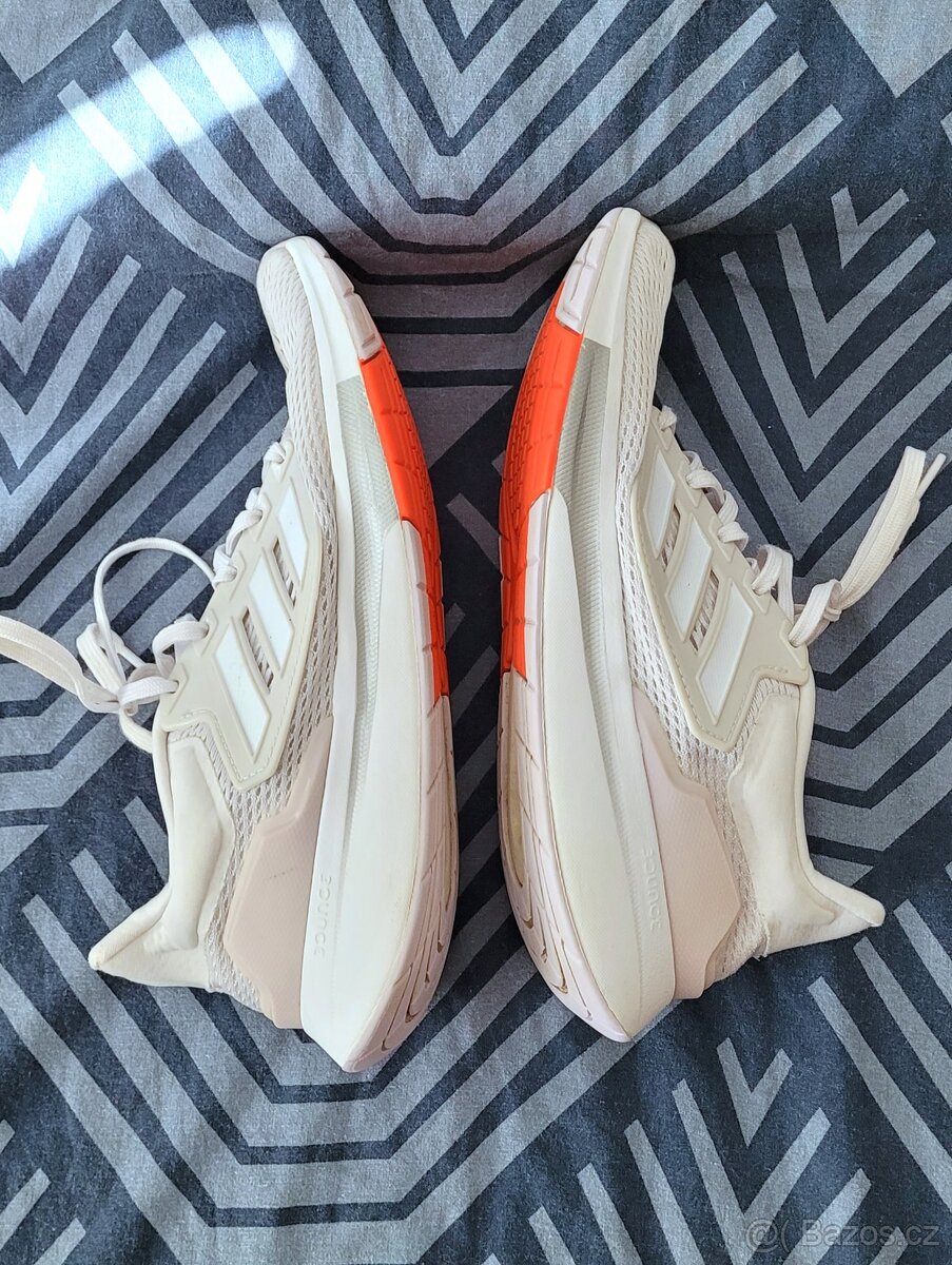 Dámské adidas vel 6½ - 2