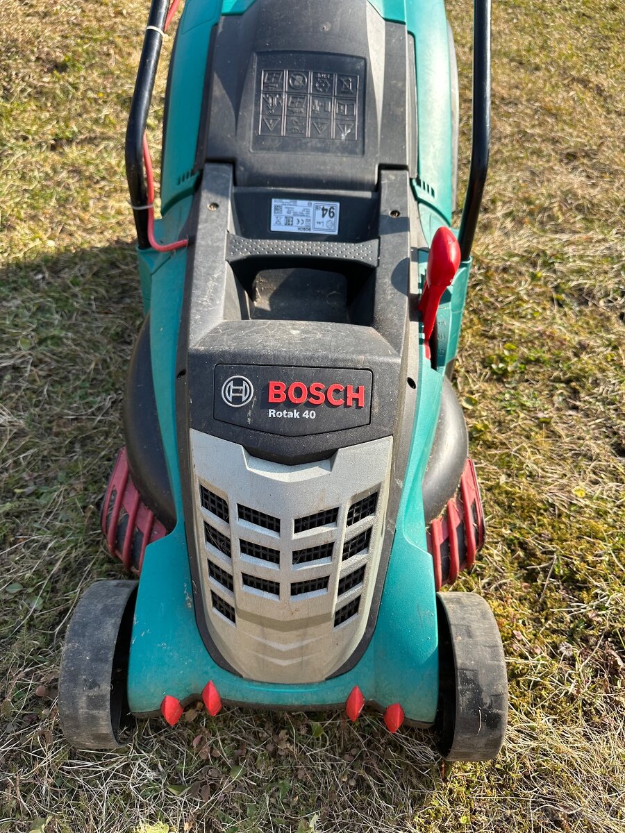 Zahradní sekačka BOSCH - 2