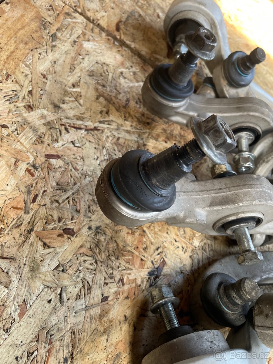 Audi A6 4F přední ramena sada - 2