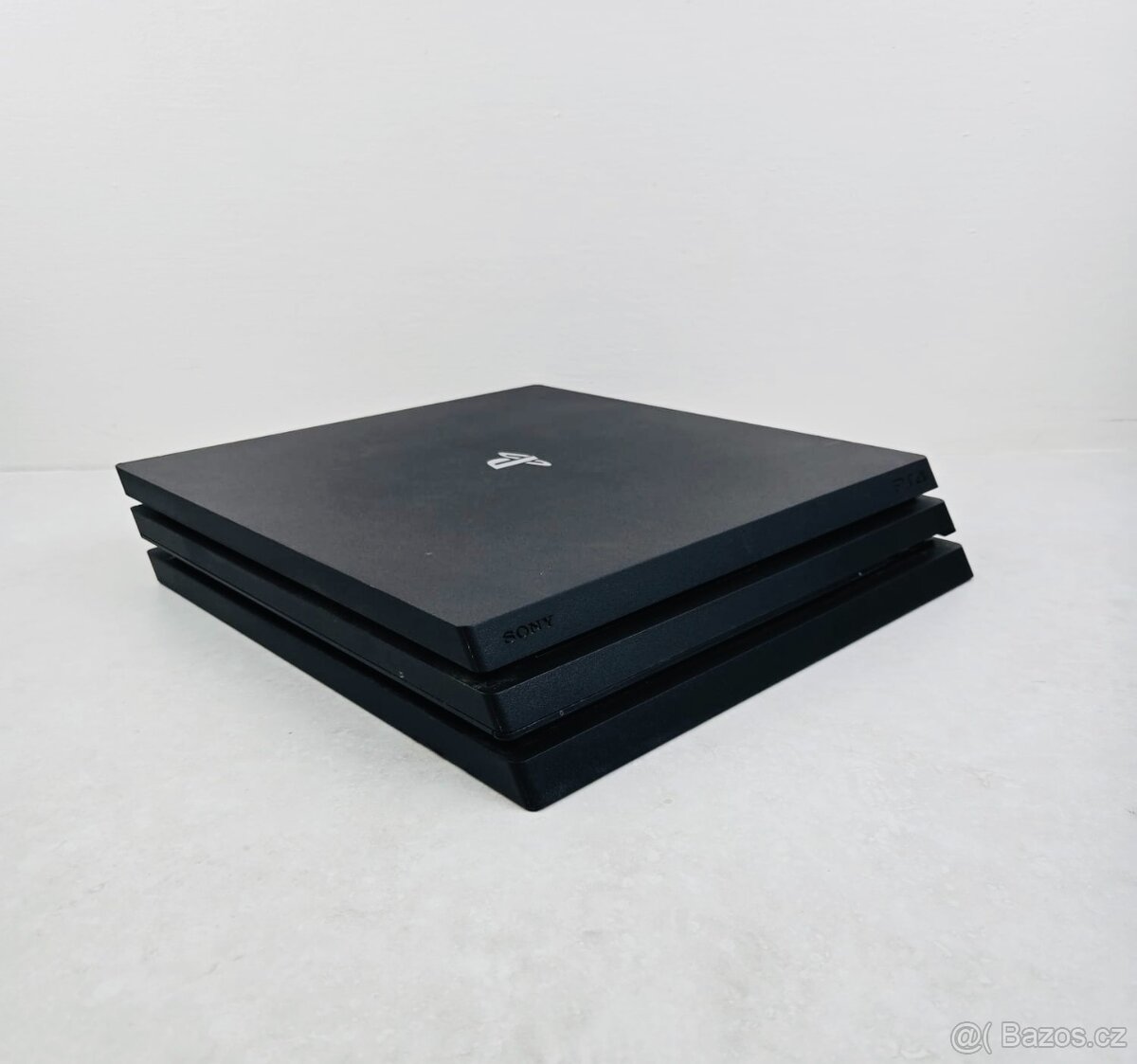 Sony Playstation 4 Pro 1TB - 2