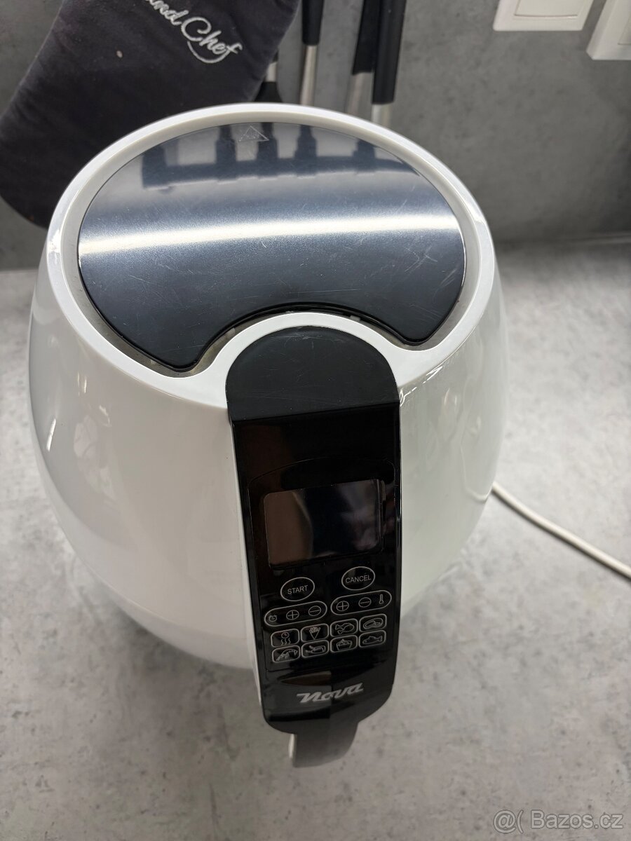 Horkovzdušná fritéza - 2