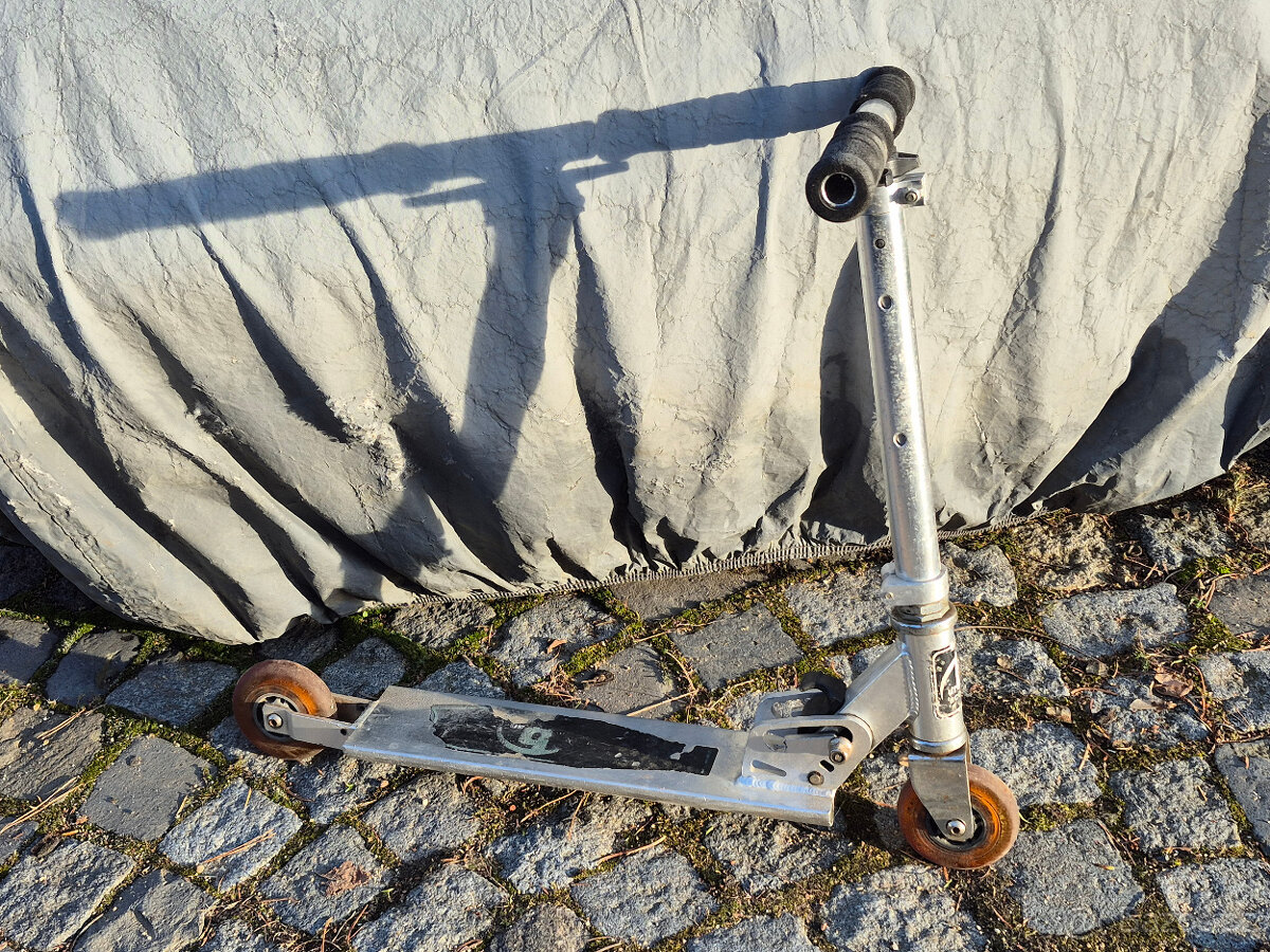 dětská koloběžka Urban Scooter - 2