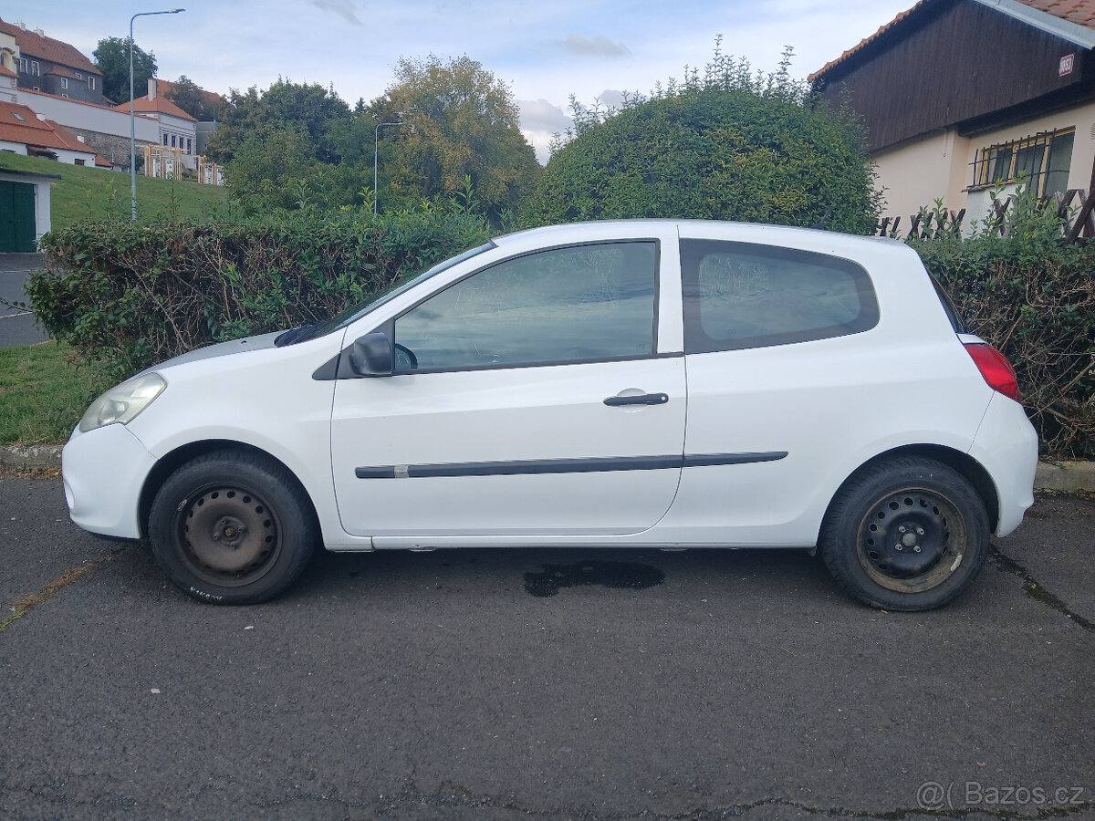 Renault Clio, 1.2i Klima 2012 Dobrá cena - 2