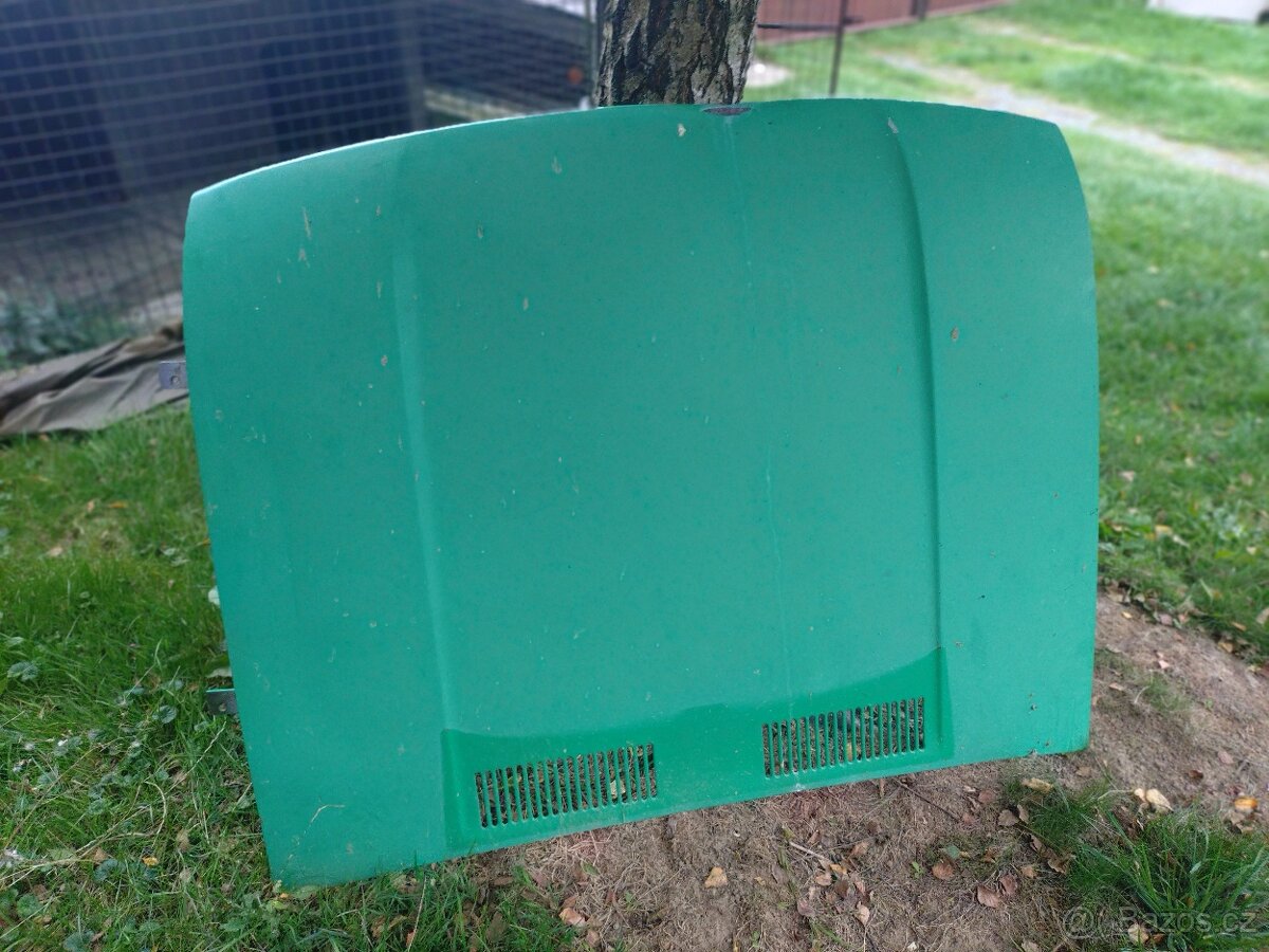 Přední kapota Škoda 120 - 2