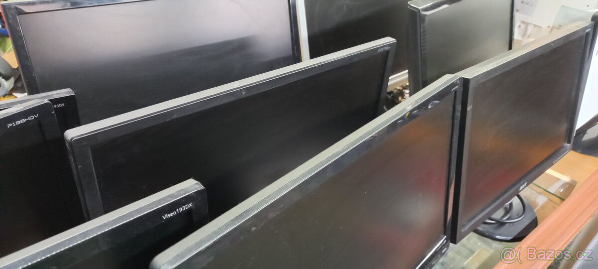 Monitory k počítači - 2