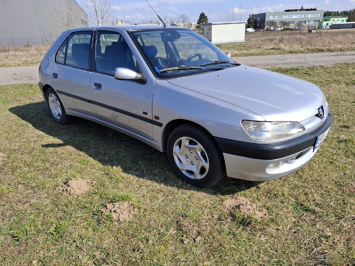 Peugeot 306 1.6 i Klima Model 2000 - 2