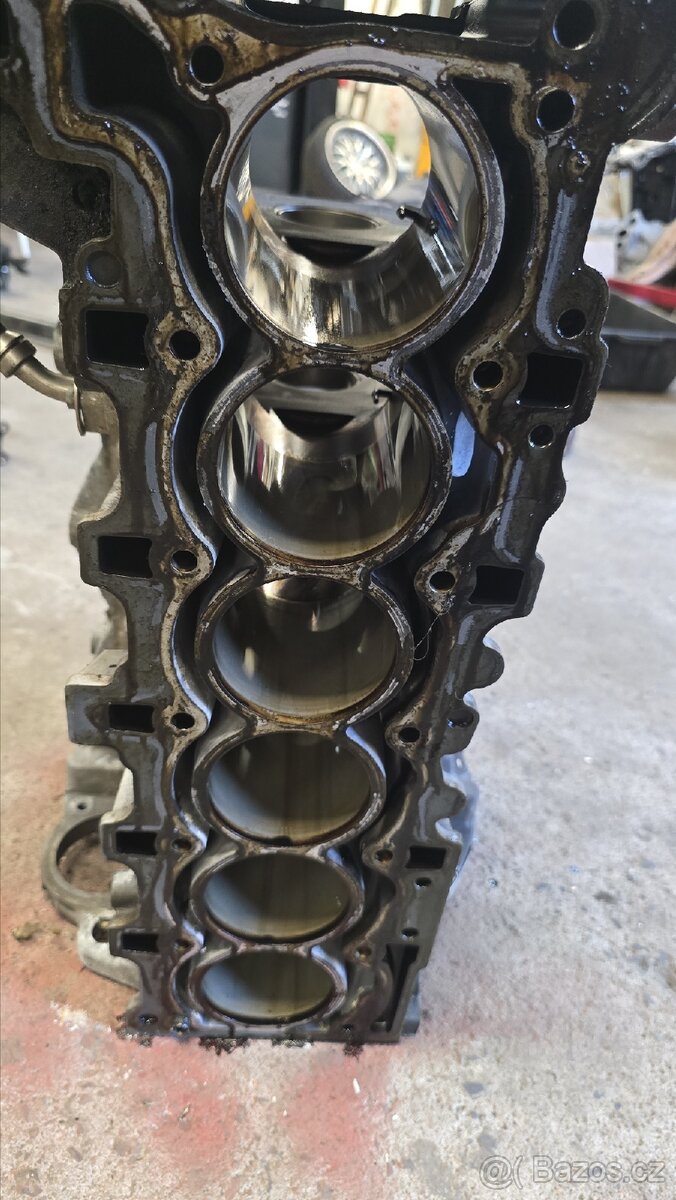 Blok motoru bmw n53b30 200kw - 2