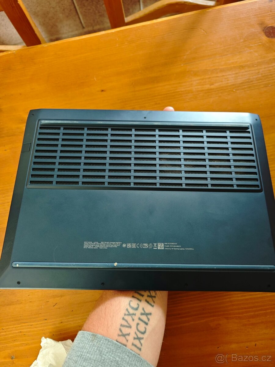 VICTUS by HP 15-fb0910nc Performance Blue - 2