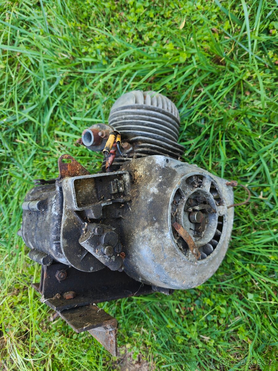 Manet 100 motor - 2