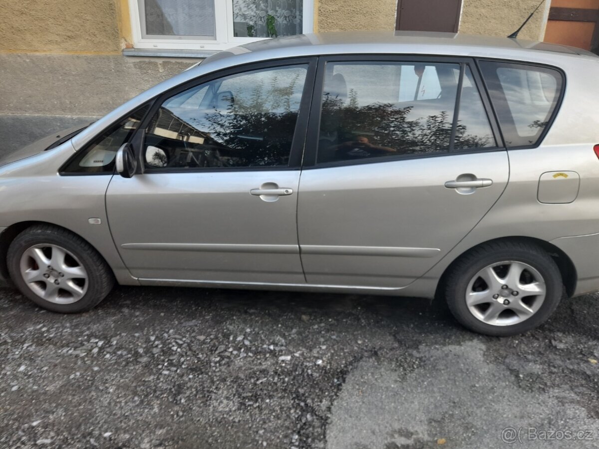 Toyota corolla verso 1.6 benzin. - 2