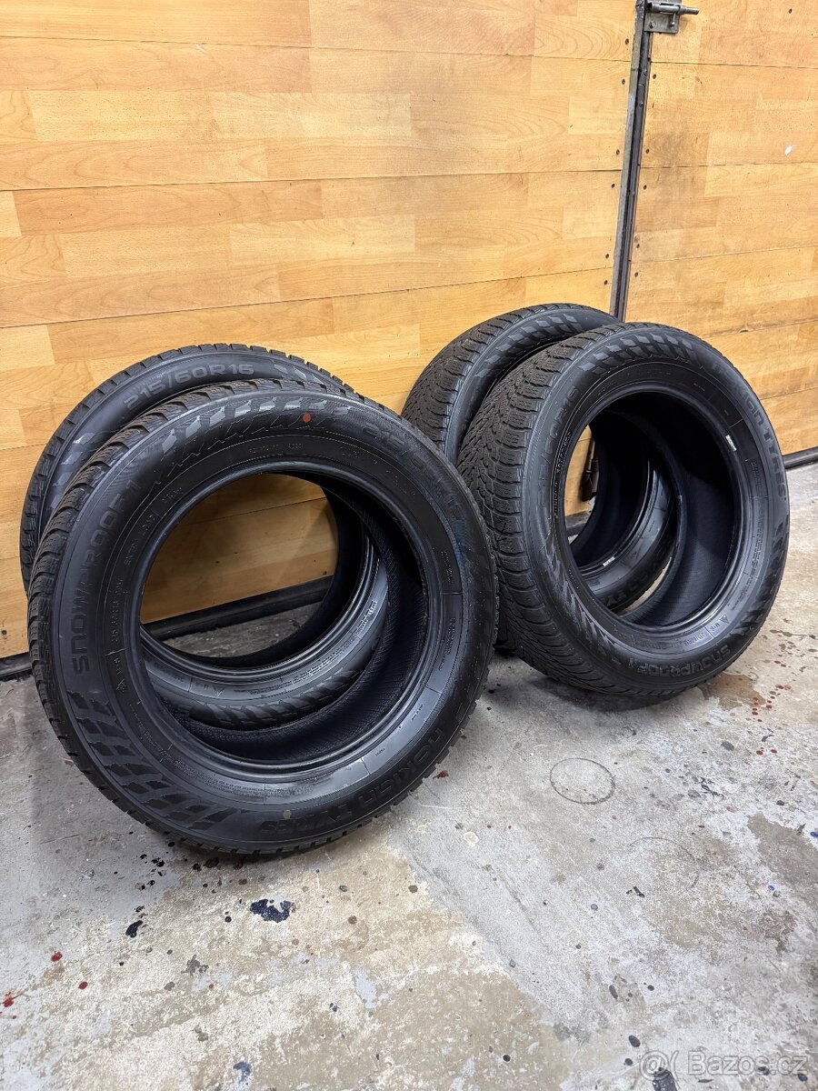 Zimní pneu 215/60/16 - 2