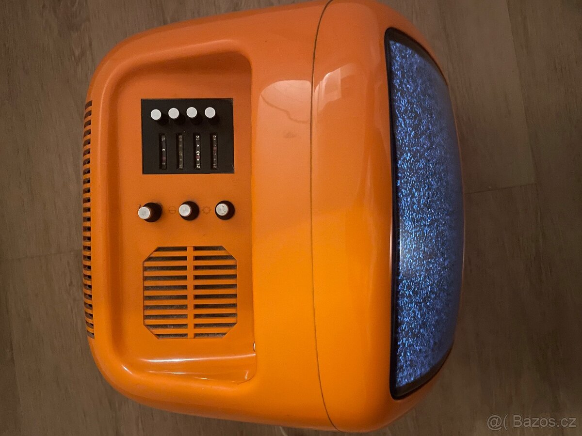 Tv TESLA - 2