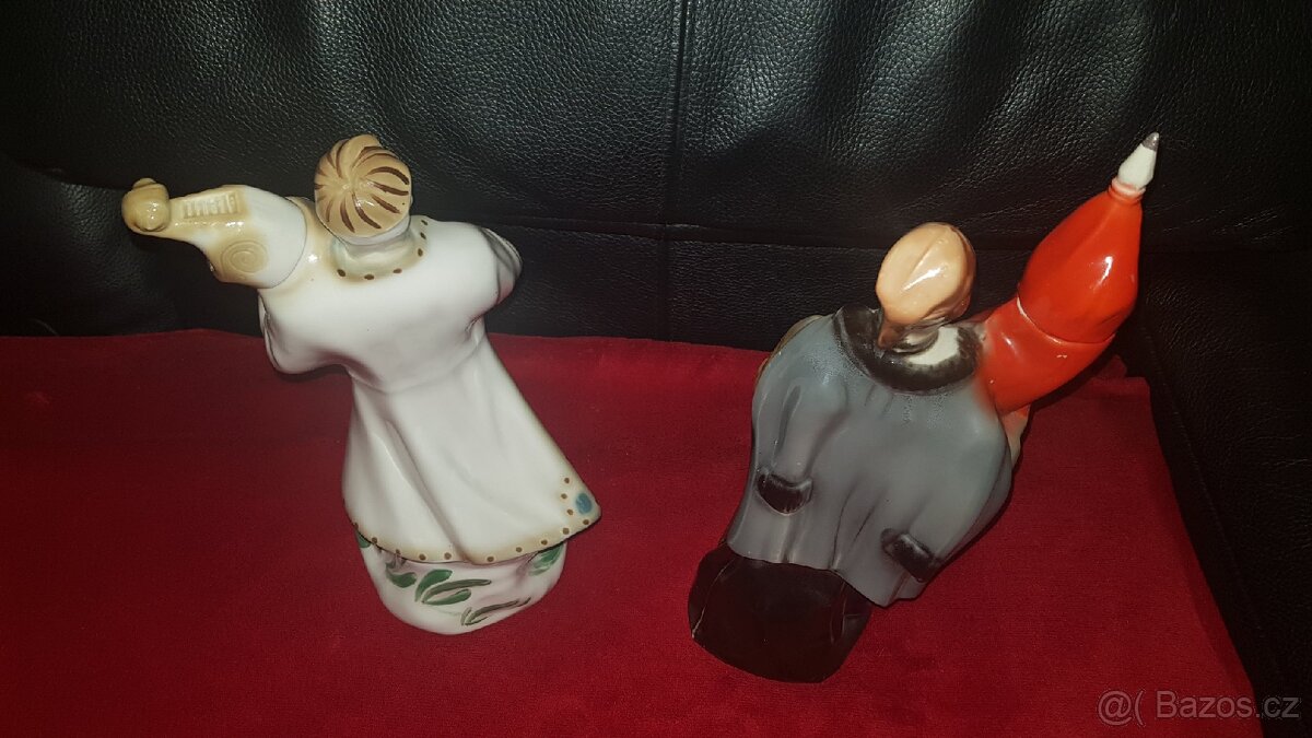 Za dvě větší porcelánové postavy na nápoj dle fotek - 2