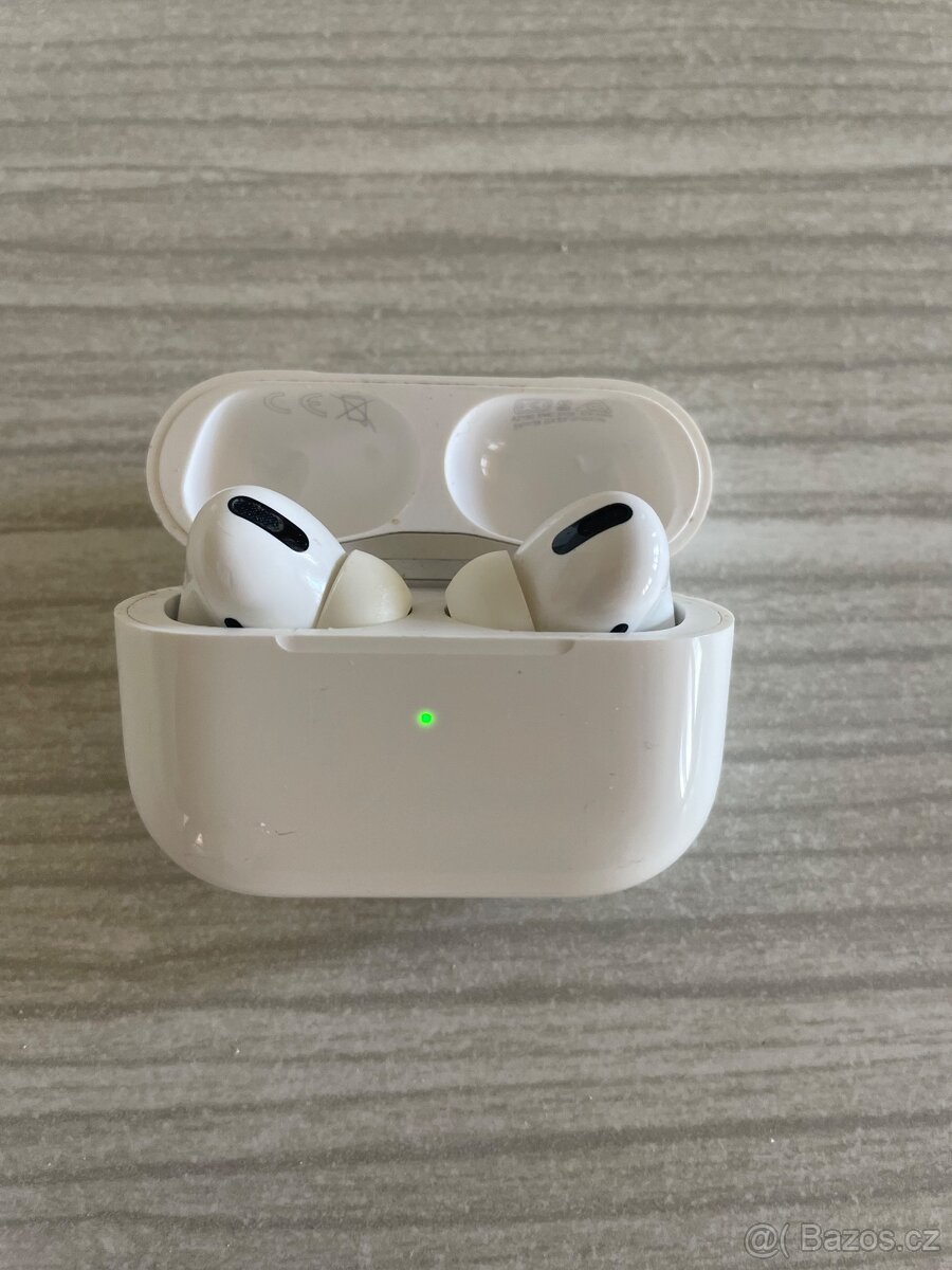 Apple AirPods Pro 1. generace - 2