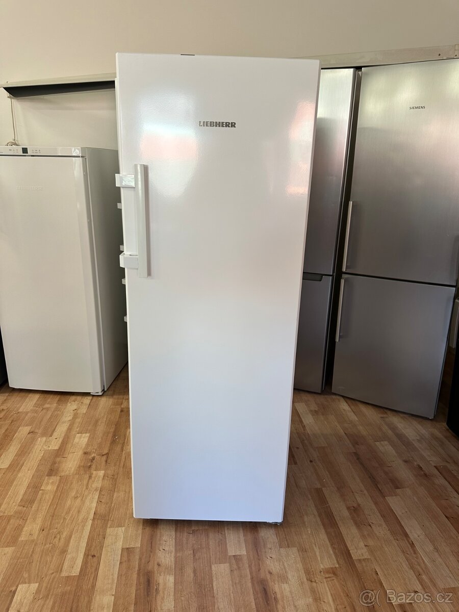 Mrazák Liebherr (132) - 2
