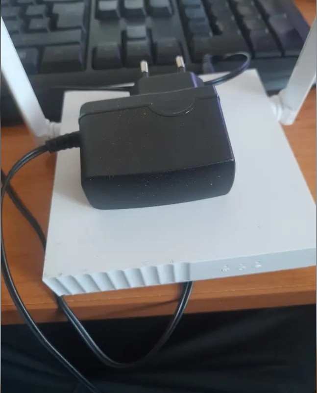 WIFI Router TP LINK WR820N - 2