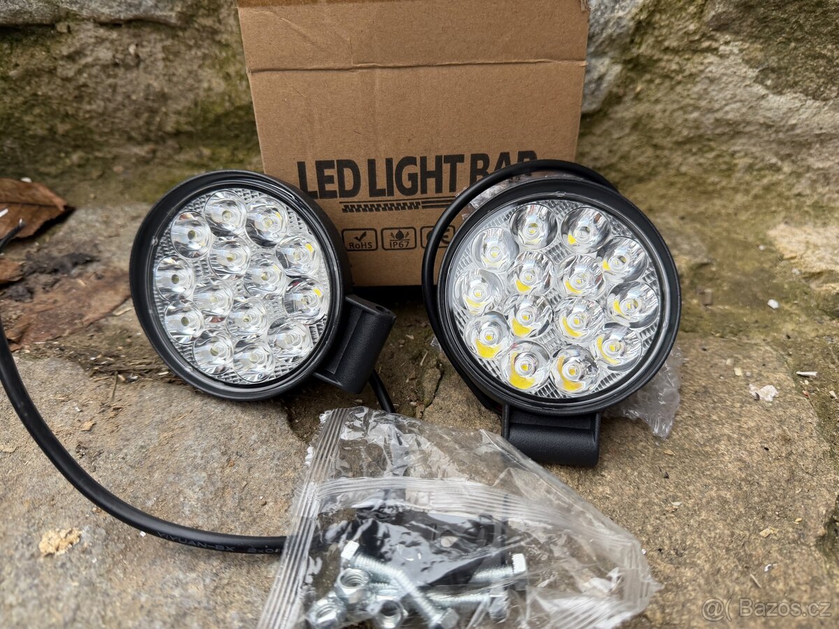 Led pracovní světlomet 12/24V Kulatý - 2