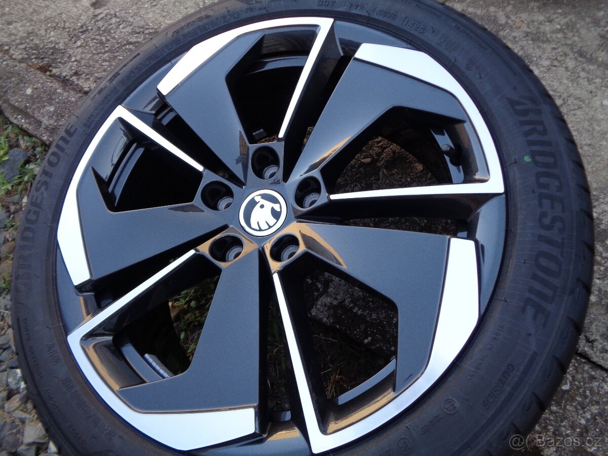 škoda Octavia IV originál nová 18 alu kola 5x112 - 2