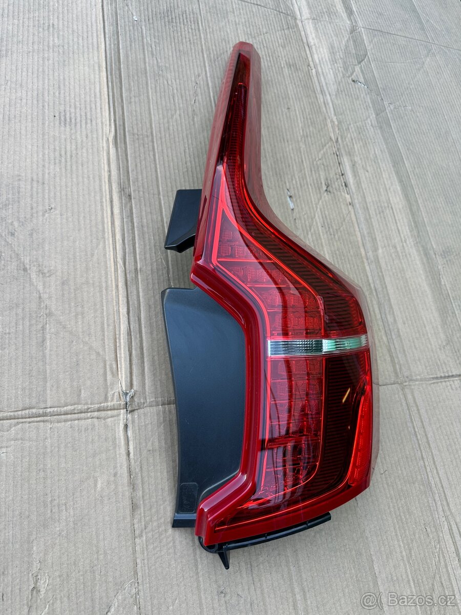Volvo xc90 zadní světlo - 2