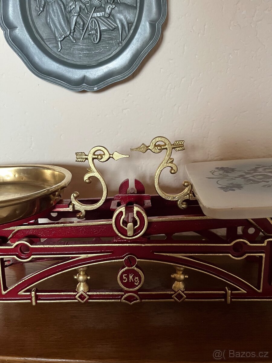 ZAJÍMAVÉ STARÉ LITINOVÉ VÁHY - 2