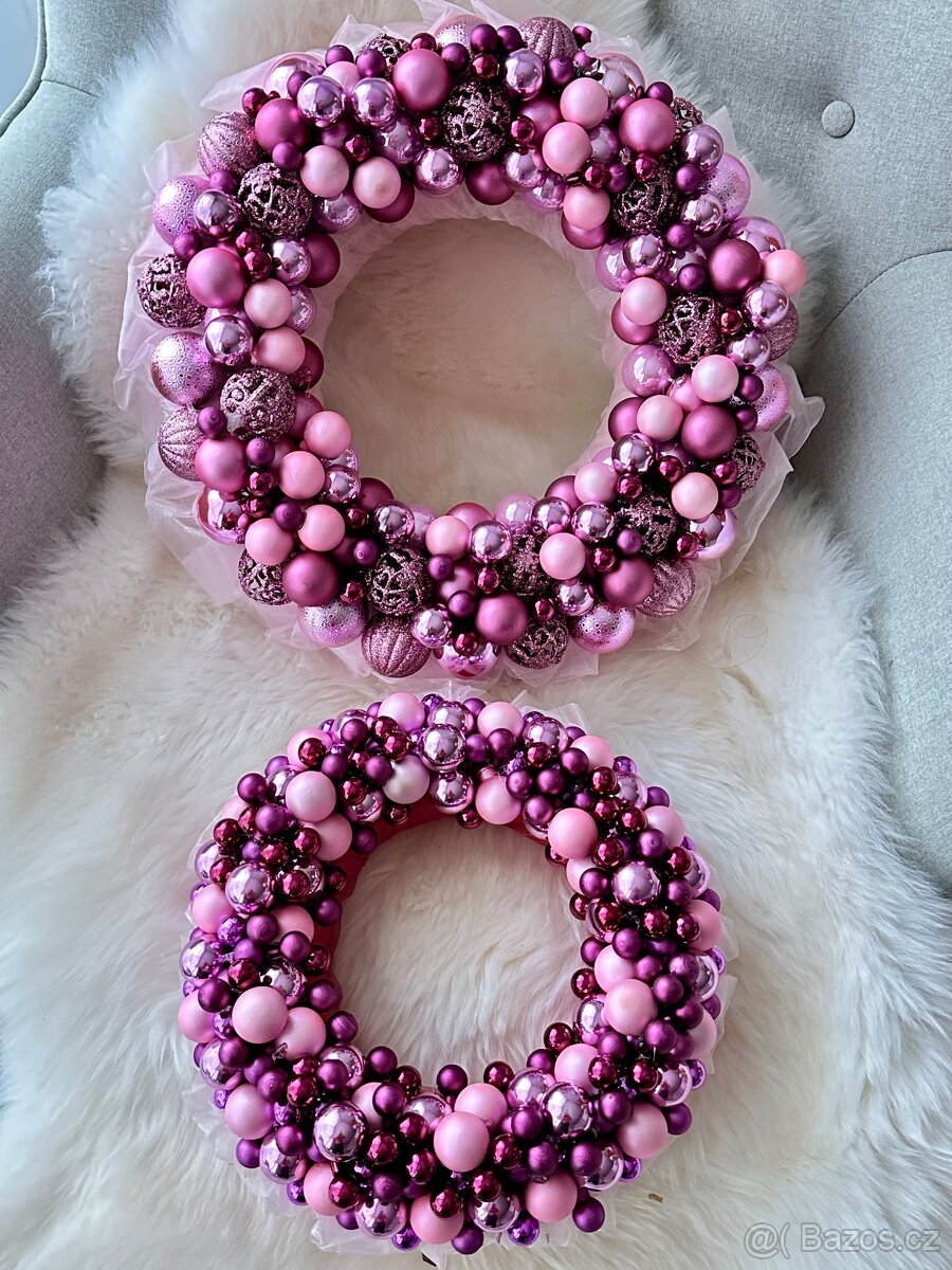 Vánoční věnce z kouliček -2 kusy - 2