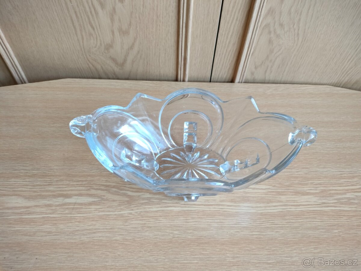 Skleněná mísa na nožičkách - 2