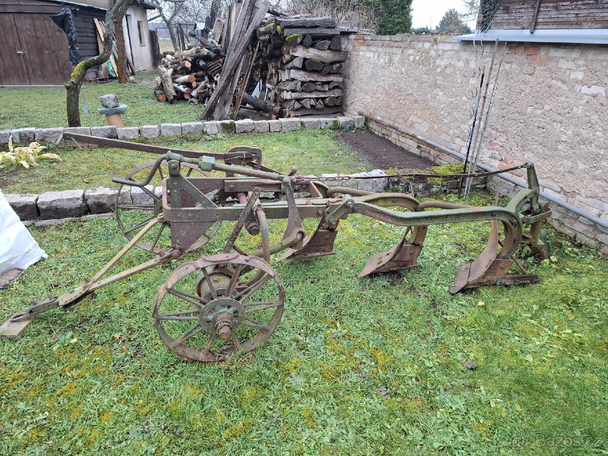 Závěsný pluh Bächer Mars 3x25 - 2