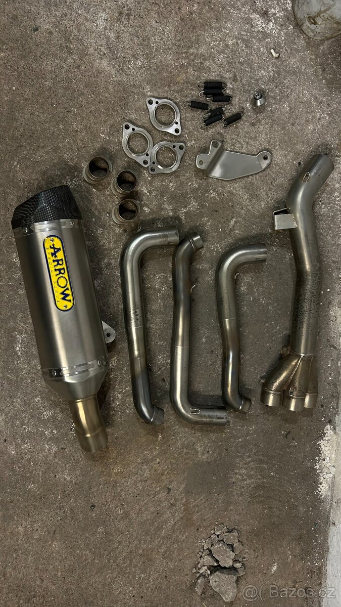 Speed Triple 1050 Výfuk Arrow low boy - 2