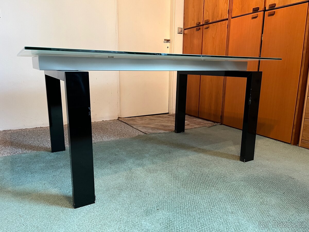 Jídelní stůl Calligaris - 2