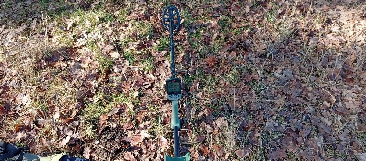 Detektor kovu Minelab XTerra PRO - 2