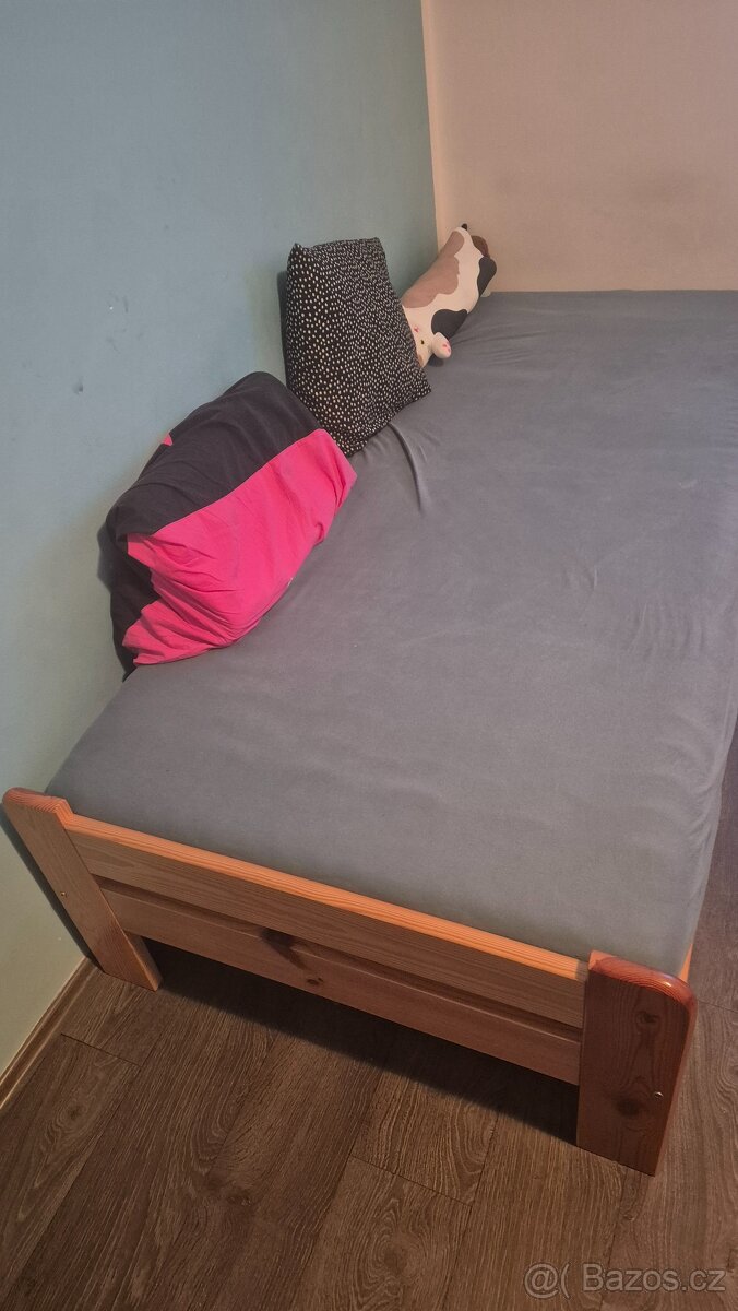 Klasická postel 200x90 s šuplíkem a roštem - borovice - 2