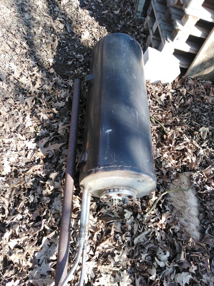 Nerezová nádrž - 2