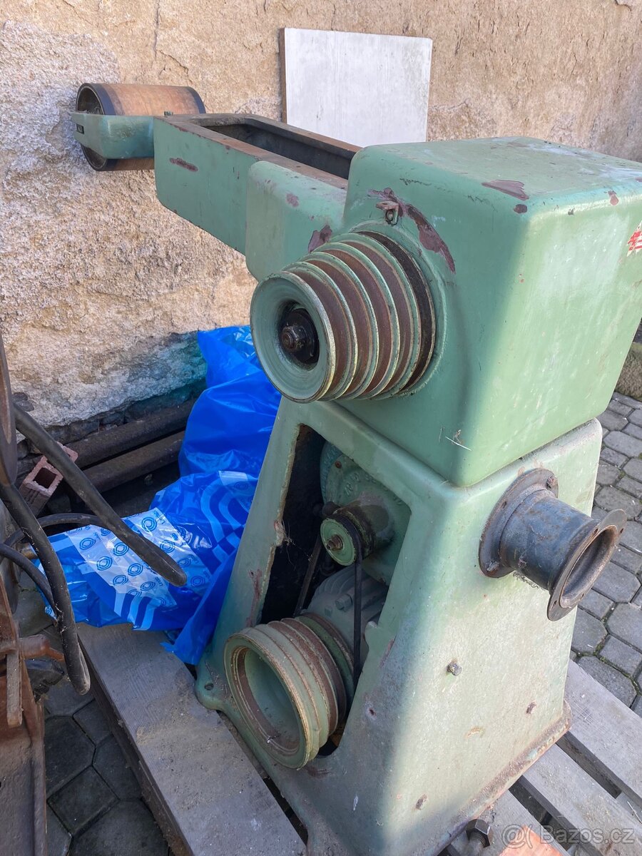 Pásová bruska hranová - 2