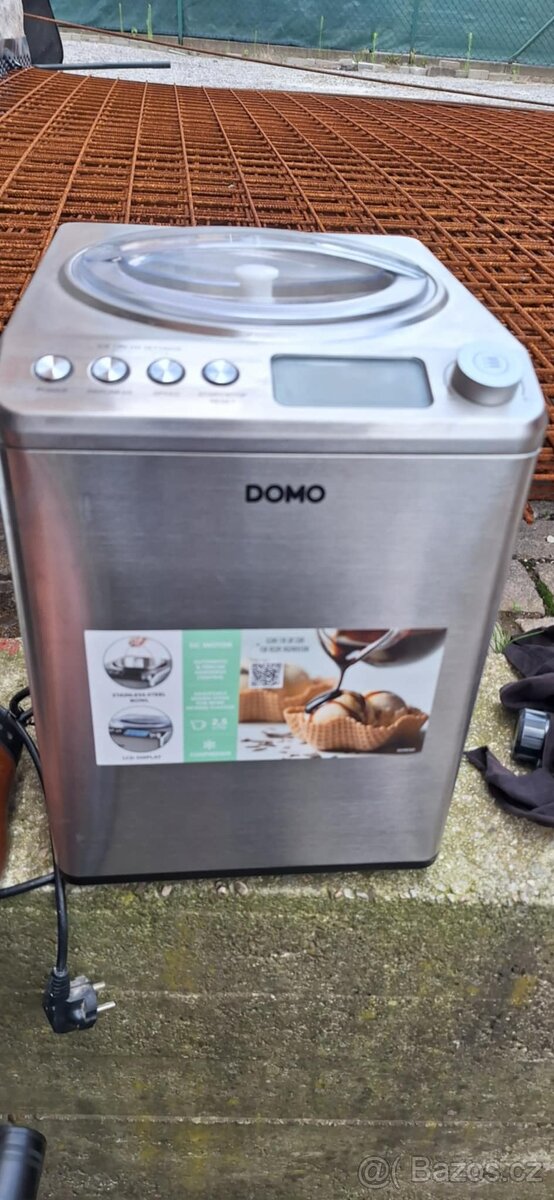 Zmrzlinovač DOMO - 2