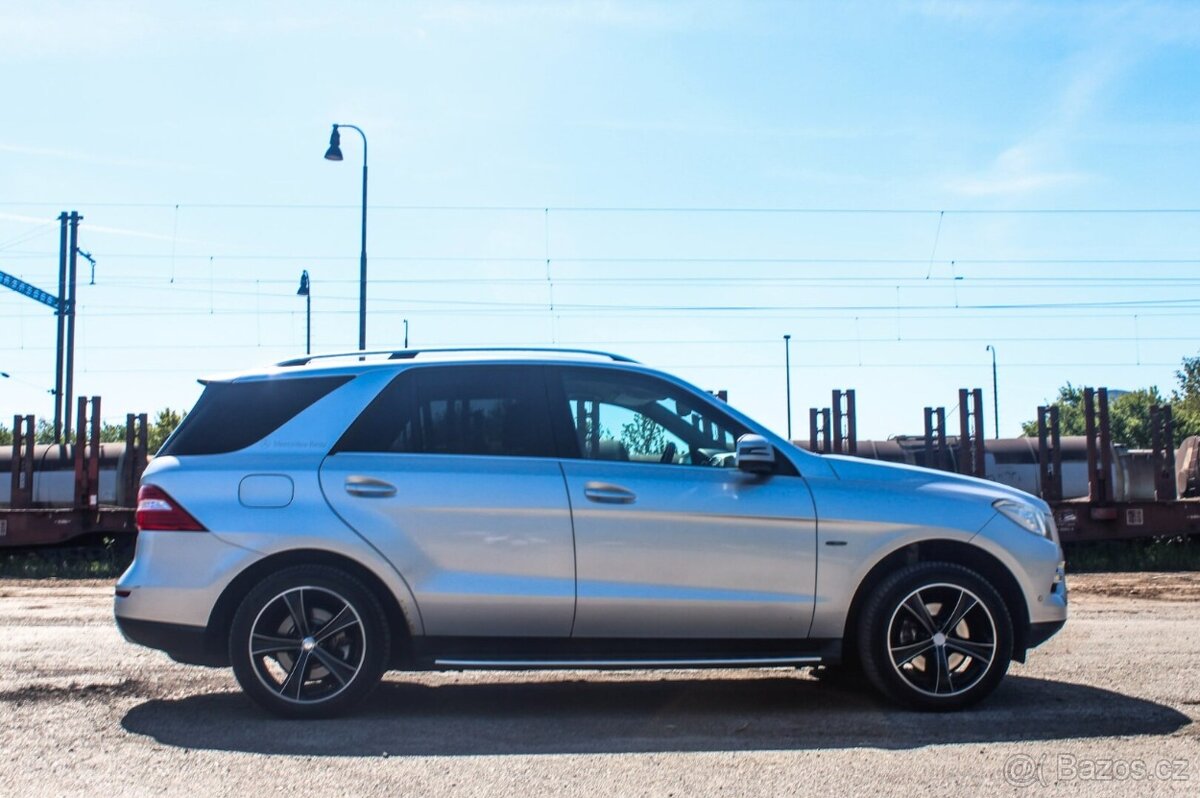 Mercedes-Benz ML - 2